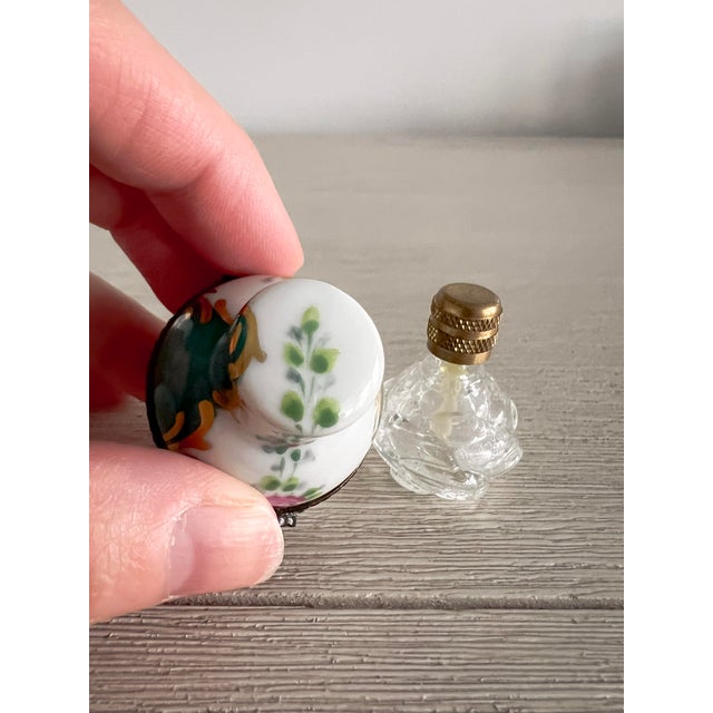 Vintage Hand-Painted Limoges Porcelain Perfume Trinket Box With Mini Bottle, Floral Gilt Hinged Case For Sale - Image 9 of 10