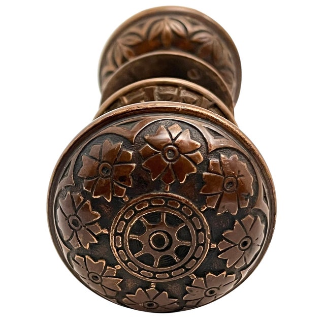 1870s Antique American Bronze Door Knobs With Rosettes - A Pair For Sale - Image 6 of 9
