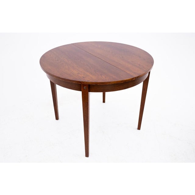 Vintage Polish Round Table, 1960s, in Restored conditions. Designed 1960 to 1969