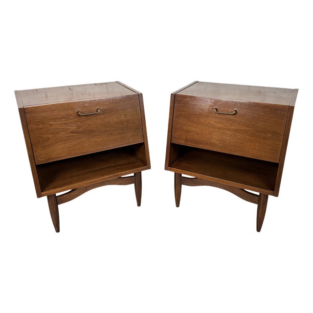 Late 20th Century Pair of Walnut Drop Door Night Stands by Carlton House Fine Furniture For Sale