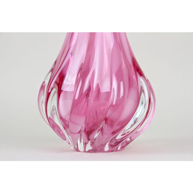 Fantastic looking, large (height of 16.1") pink Murano glass vase out of the renowed workshops on the little island in...