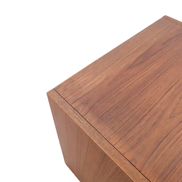 Mid-Century Modern Teak Chest of Drawers by E.W. Bach For Sale - Image 9 of 10