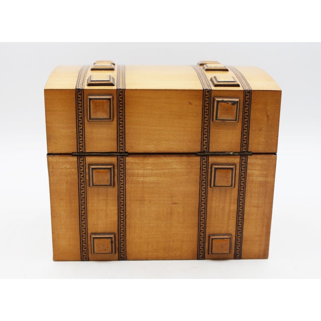 Early 20th Century English Arts & Crafts to Art Deco Satinwood Box For Sale - Image 4 of 9