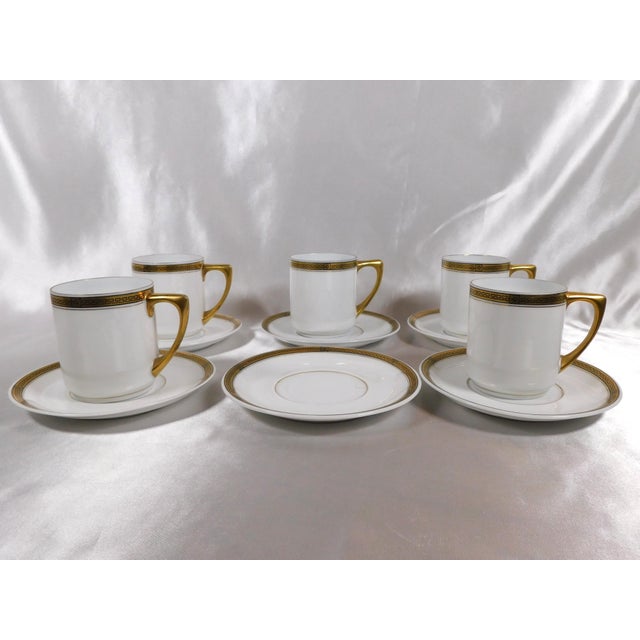 Ceramic 1970s Hutschenreuther White Chocolate Pot With Matching Chocolate Cups- 13 Pieces For Sale - Image 7 of 8