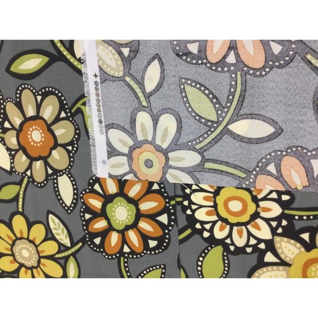 Flower Power Fabric Remnants 70’s For Sale - Image 4 of 11