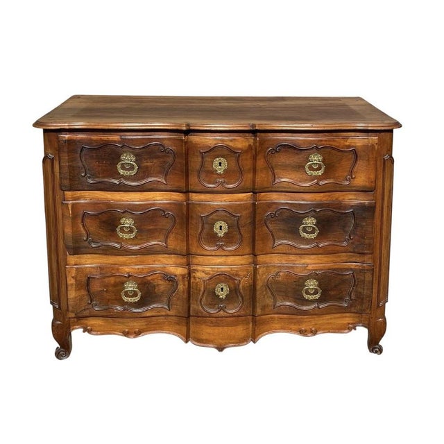 Period: 18th century Style: Louis 15th - Transition Condition: Good condition Material: Wallnut Width: 1m37,5Height:...