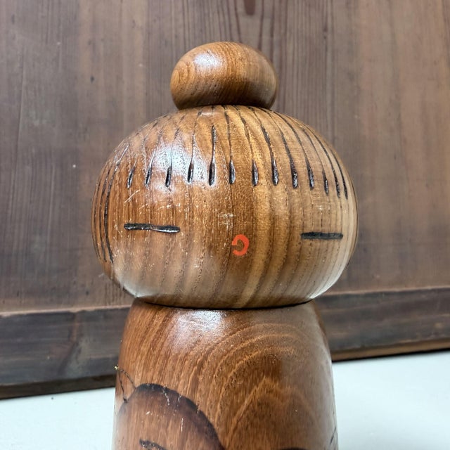 Wood Vintage Sōsaku Kokeshi Kantsubaki / Camellia Girl by Kazuo Takamizawa, 1970s For Sale - Image 7 of 7