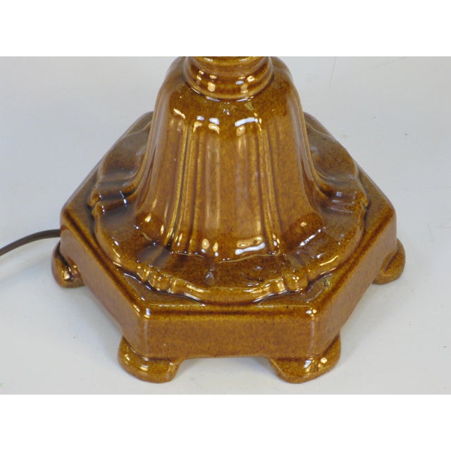 Early 20th Century Neoclassical Urn Ceramic Table Lamp For Sale - Image 9 of 13