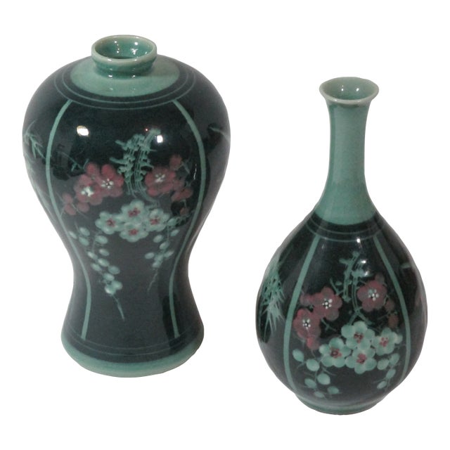 Vintage Hand-Decorated Korean Porcelain Vases- Set of 2 For Sale