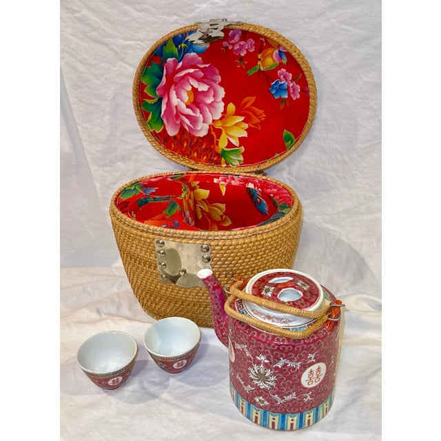 Chinoiserie Vintage Red Mun Shou Longevity Tea Set in Rattan Traveling Basket For Sale - Image 3 of 10
