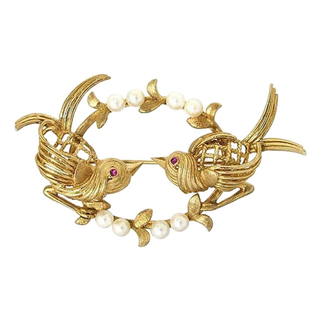Mid 20th Century Pearl & Ruby Two Bird 14k Yellow Gold Pin Brooch For Sale