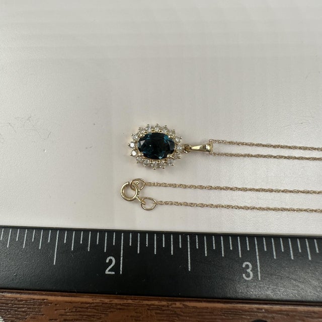 Early 21st Century Topaz & Diamond Necklace in 10kt Yellow Gold – London Blue, 18in, New For Sale - Image 5 of 5