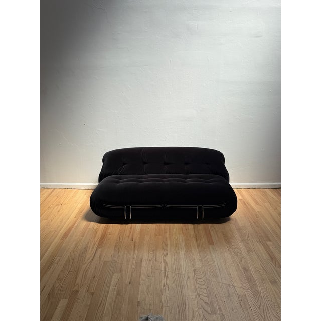 An iconic example of Italian radical design, the Soriana sofa was designed by Afra & Tobia Scarpa for Cassina in 1969 and...