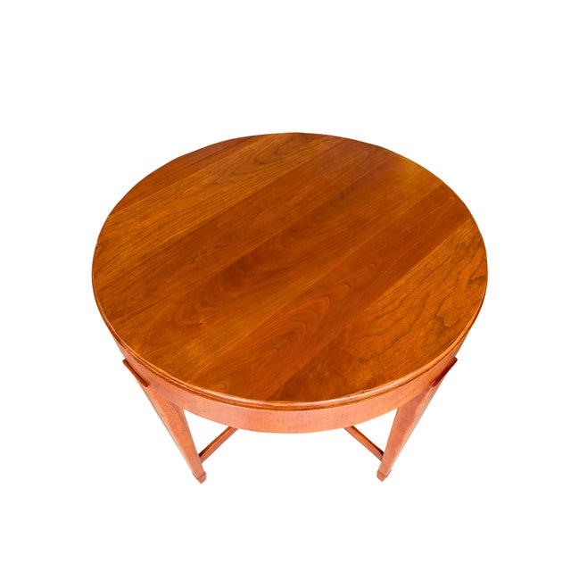 Brown Late 20th Century Baker Furniture Milling Road Federal Regency Cherry Toned Round Side Table | Vintage Occasional Tea Table For Sale - Image 8 of 14