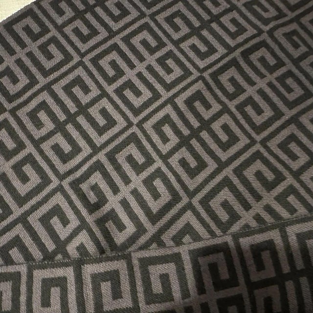 1990s 1990s Vintage Grey and Black Wool Continuous Logo Scarf by Givenchy For Sale - Image 5 of 10