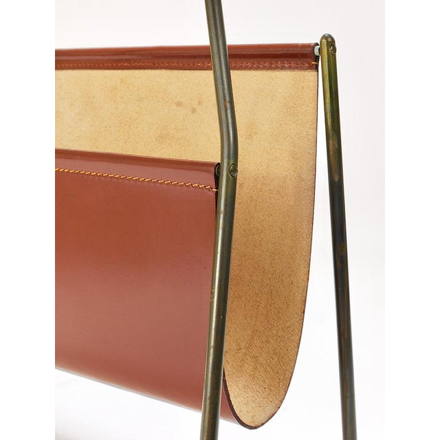 1950s Mid-Century Magazine Rack in Brass & Brown Leather attributed to Carl Auböck, Austria, 1950s For Sale - Image 5 of 18