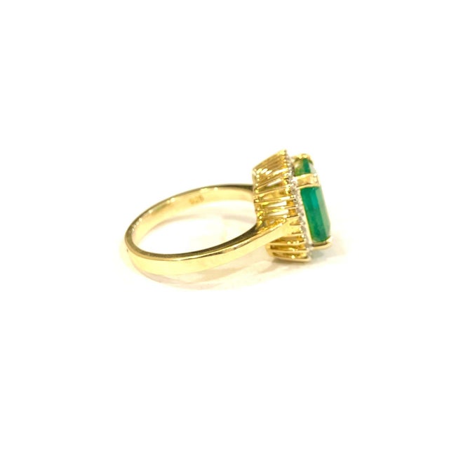 Green Bochic “Orient” Vintage Emerald & Diamond Ring Set In 18K Gold & Silver For Sale - Image 8 of 9