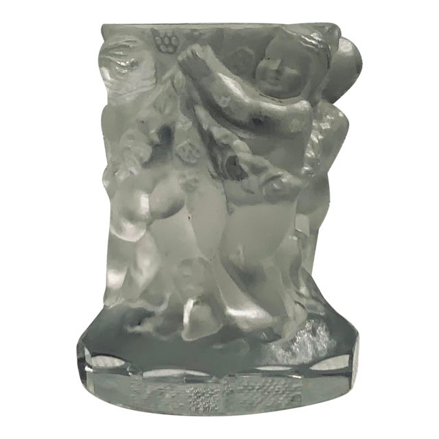 Exquisite Art Deco Putti & Garland Vase | French Flea Market Find | Circa 1920-1930 For Sale