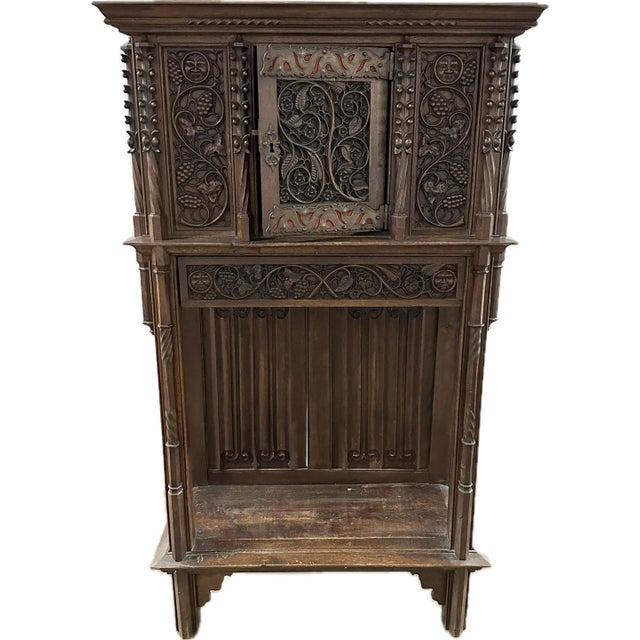 Traditional 19th Century Two-Piece Gothic Style Oak Cabinet For Sale - Image 3 of 12
