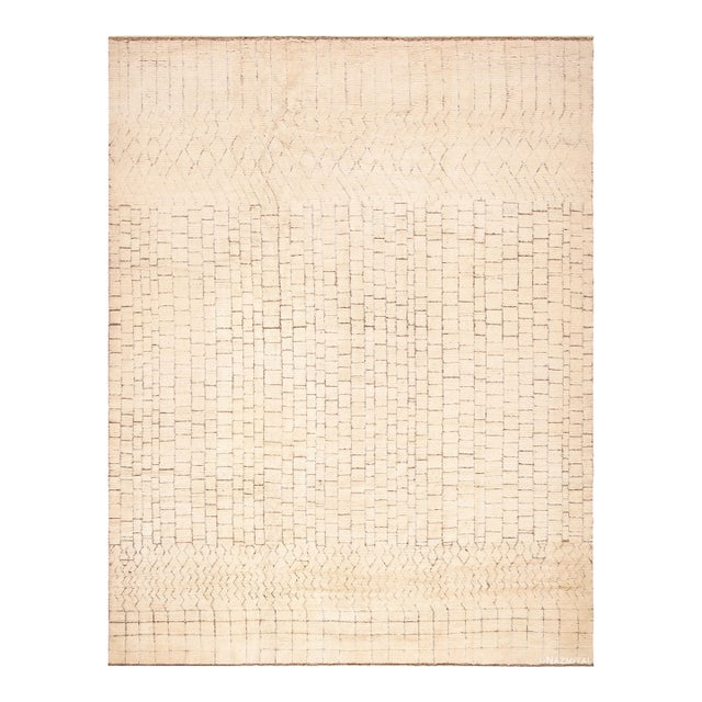 Nazmiyal Collection Modern Rug For Sale