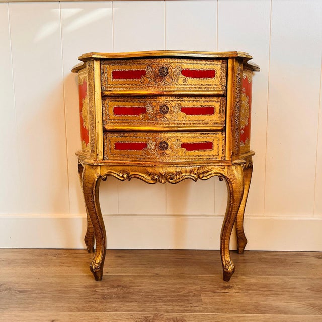 Vintage Italian Cabinet in Gilded Wood, 1960s For Sale - Image 11 of 11