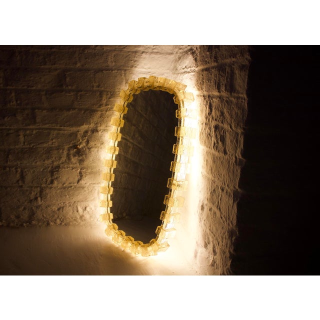 Illuminated Mirror in Amber Acrylic, 1970s For Sale - Image 3 of 11