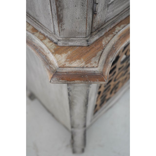 Hooker Gustavian Bubble Glass China Cabinet For Sale - Image 10 of 18