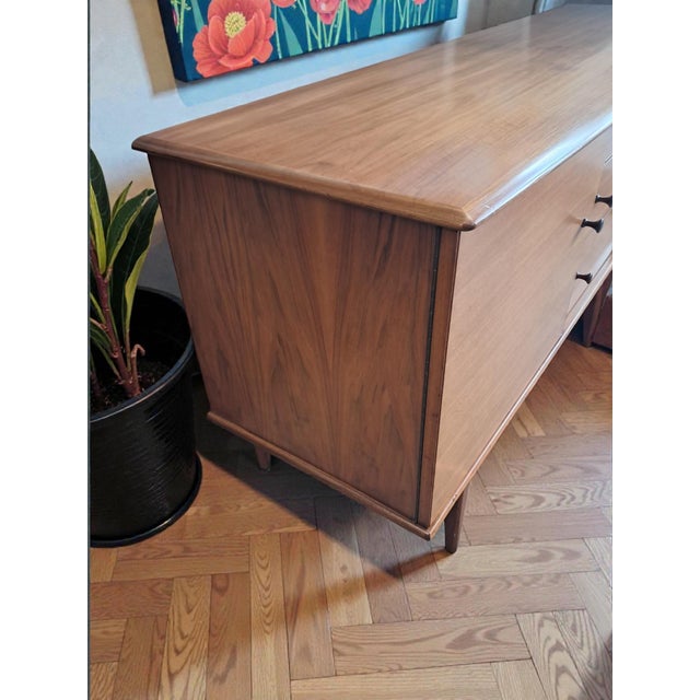 Mid-Century Walnut Sideboard by Alfred Cox, 1950s For Sale - Image 10 of 18