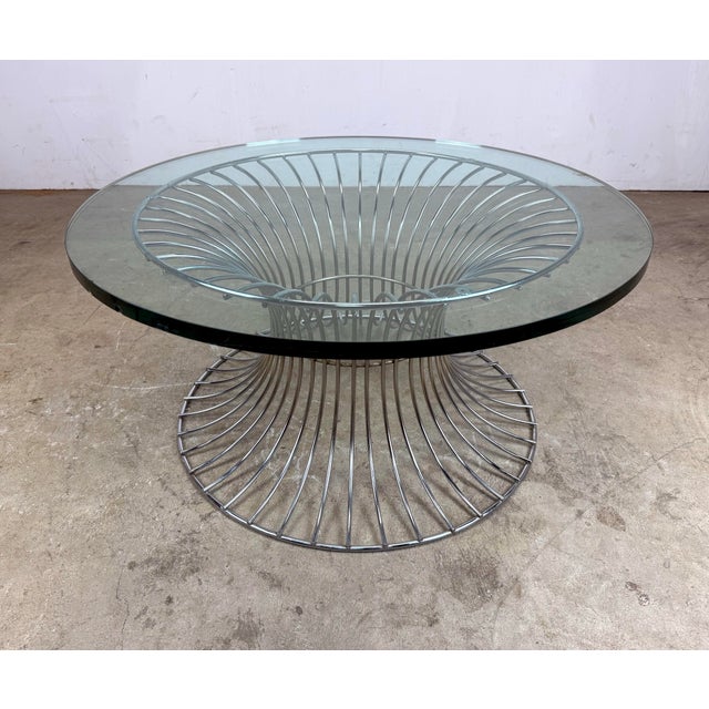 Mid Century Modern Knoll / Warren Platner Style Chrome Wire & Glass Round Coffee Table For Sale - Image 11 of 12