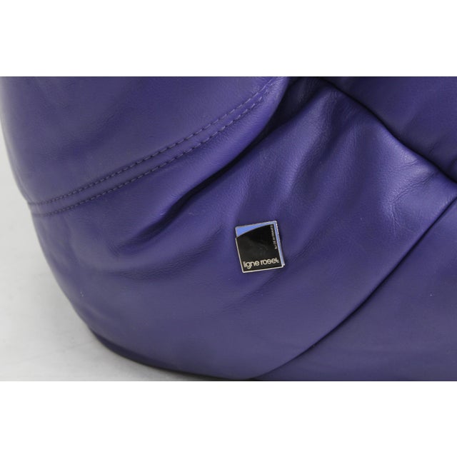 Ligne Roset Vintage Purple Leather Togo 2-Seater Sofa from Ligne Roset, 1990s For Sale - Image 4 of 10