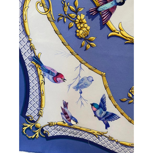 Contemporary Hermès La Clé Des Champs 1990 Echarpe En Soie Faconnet Françoise, Blue For Sale - Image 3 of 9
