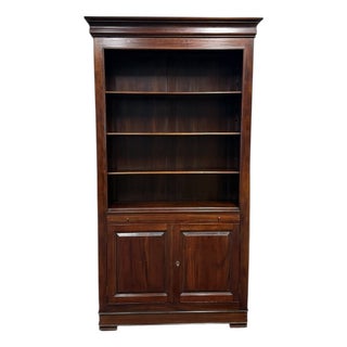 Classic English Mahogany Bookcase For Sale