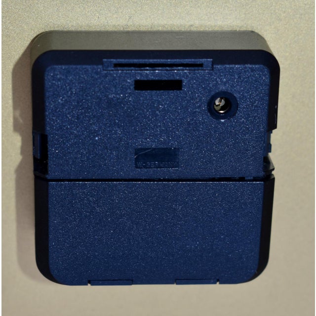 Vintage Bulova Heavy Brushed Brass Quartz Roman Numera Desk/Mantle Clock For Sale - Image 9 of 13