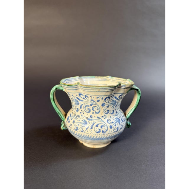 17th Century Amateur Cup in Laertina Majolica, 1600 For Sale - Image 5 of 15