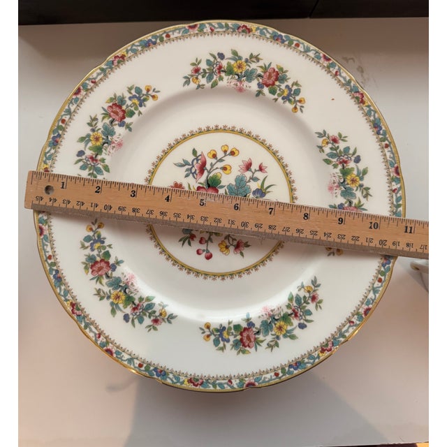 Asian 1970s Coalport Ming Rose Bone China Dinnerware Set- 81 Pieces For Sale - Image 3 of 12
