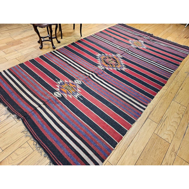 Vintage Turkish Kilim Rug, Handwoven Wool, Southwestern Design, , 6x11 For Sale In Chicago - Image 6 of 14