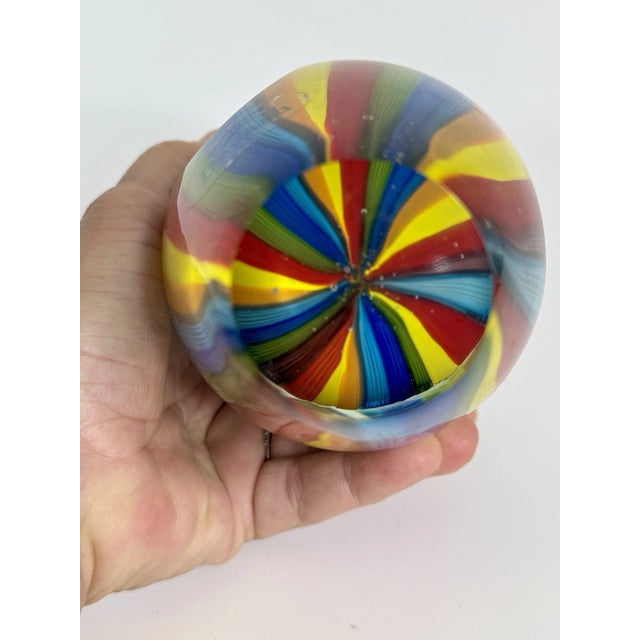 1990s Vintage MCM Badash Crystal 6 In. Rainbow Murano Style Art Glass Vase For Sale - Image 5 of 8
