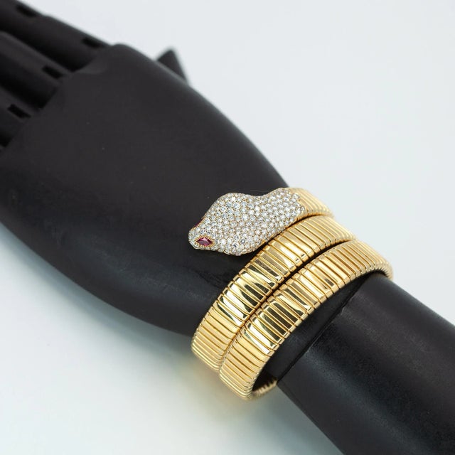 1990s French Serpent 18k Yellow Gold Pavé Diamond Wrap Bracelet For Sale - Image 4 of 17