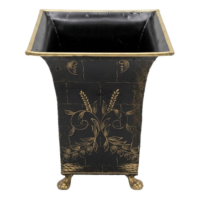 1980s Hand‑Painted Black & Gold Chinoiserie Metal Cachepot / Wastebasket With Brass Paw Feet - Palm Beach Chic, Grandmillennial & Traditional . For Sale
