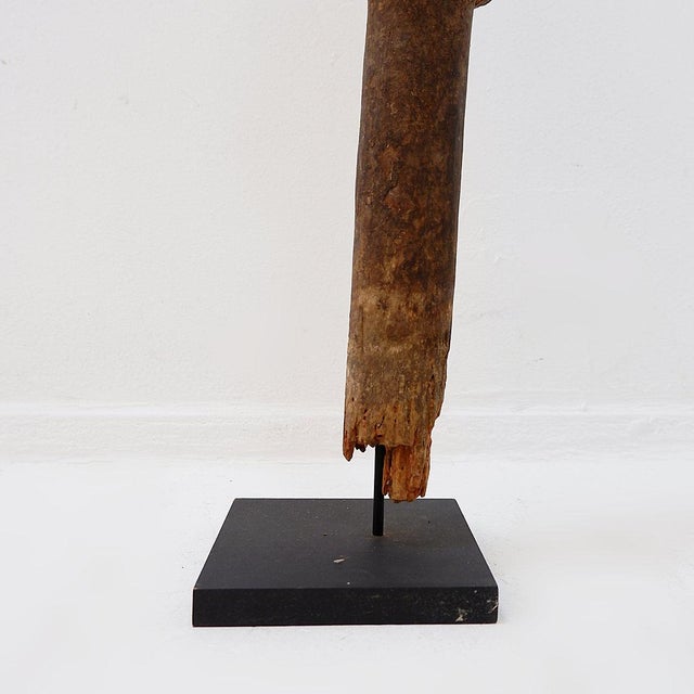 African Lobi Head Altar from Burkina Faso, 20th, 1950s, Metal and Wood For Sale - Image 11 of 15