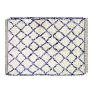 Moroccan Modern Hand Knotted Wool Rug, 4'x6' For Sale