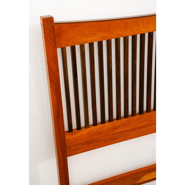 1960s Mid Century Modern Headboard Bed Frame Stickley Queen Sz Walnut Cherry Vintage For Sale - Image 9 of 12