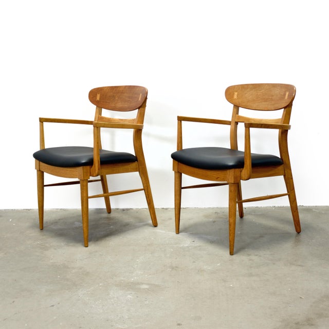 Lane “Acclaim” Walnut & Ash Pair of Armchairs For Sale In Boston - Image 6 of 10