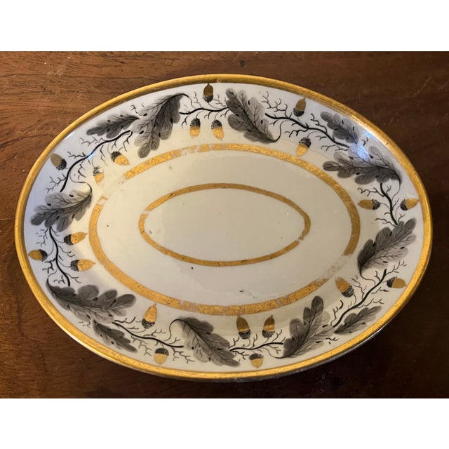 18th Century Antique 18th Century George III Worcester Porcelain Tea Pot Stand Decorated With Oak Leaf Garland and Acorns For Sale - Image 5 of 8