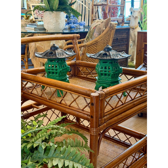 Pair of Vintage Regency Painted Cast Iron Pagoda Garden Lanterns For Sale - Image 12 of 12