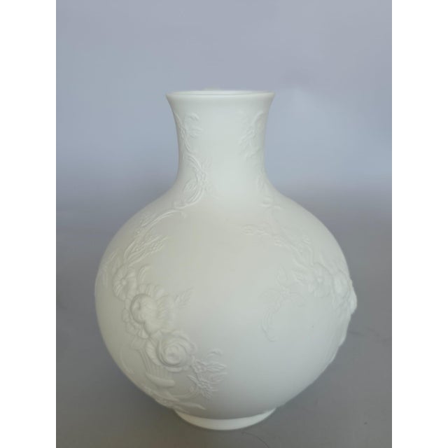Vintage Bisque Porcelain Vase with Relief Roses from Kaiser, Germany, 1970s-1980s For Sale - Image 4 of 7