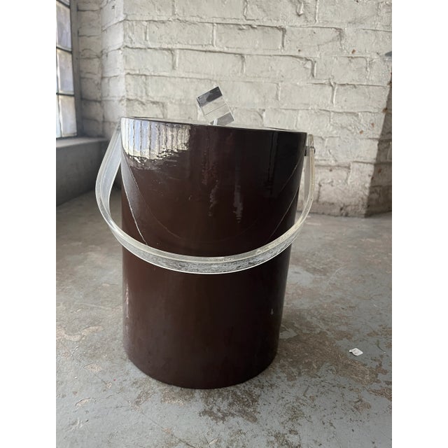Georges Briard 1970s Postmodern Brown Lucite Ice Bucket For Sale - Image 4 of 12