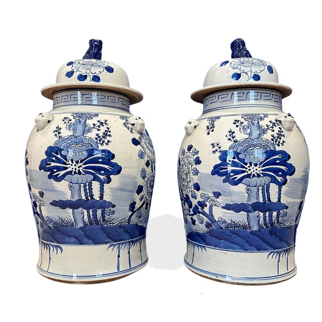 Chinoiserie Chinoiserie White & Blue Flower Baluster Ginger Jars - a Pair For Sale - Image 3 of 5
