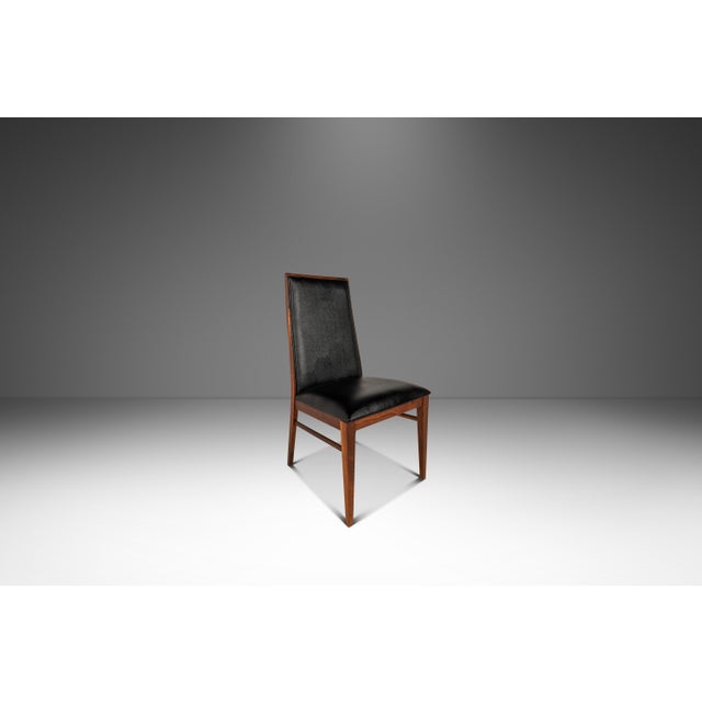 Set of Four (4) Restored Mid-Century Modern High-Back Dining Chairs in Walnut & Vinyl Attributed to Milo Baughman for Dillingham, Usa, C. 1960s For Sale - Image 10 of 18