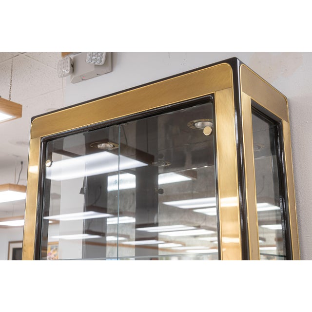 Mid-Century Modern Vintage Mastercraft Brass and Glass Light Up Mirrored Etagere Shelving Unit For Sale - Image 3 of 7